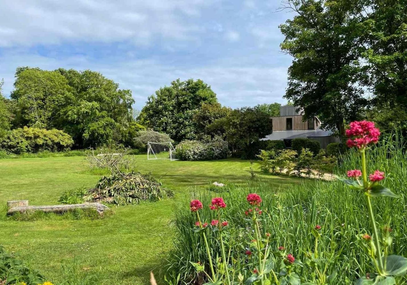 Unique & Rural Child Friendly Annexe With Large Gardens, Games & Tennis Court - Chichester Holiday Properties Extérieur photo